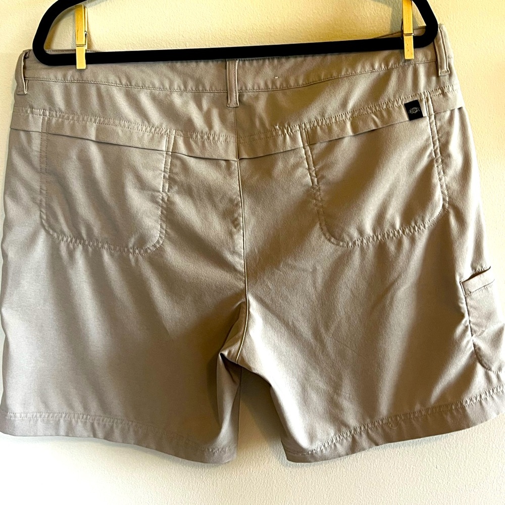 Women’s Dickies shorts